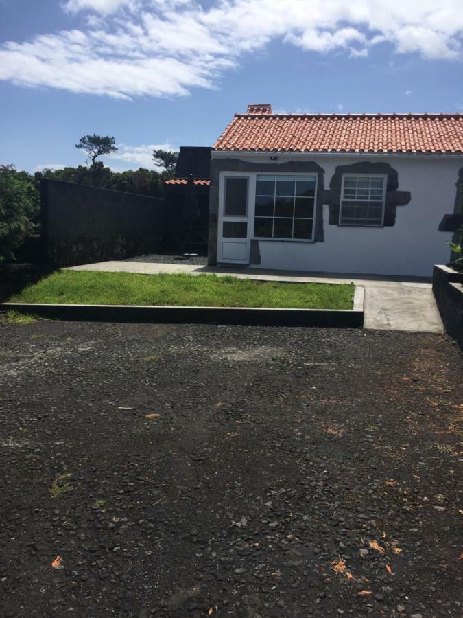 Casas do Navalhão São Roque do Pico Quarto foto